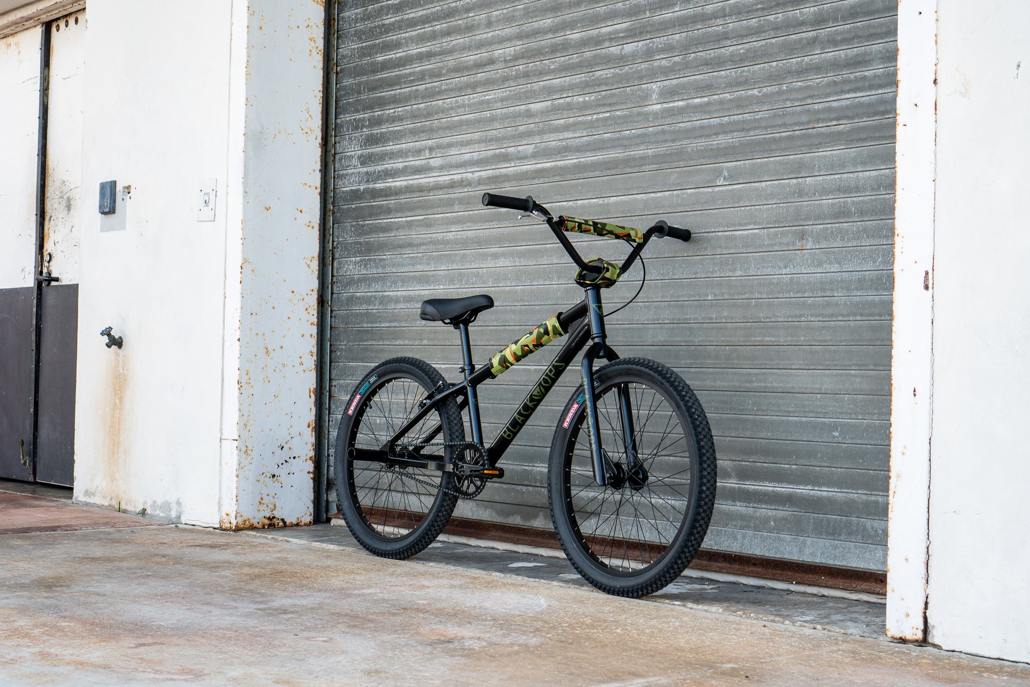 Black store ops bmx